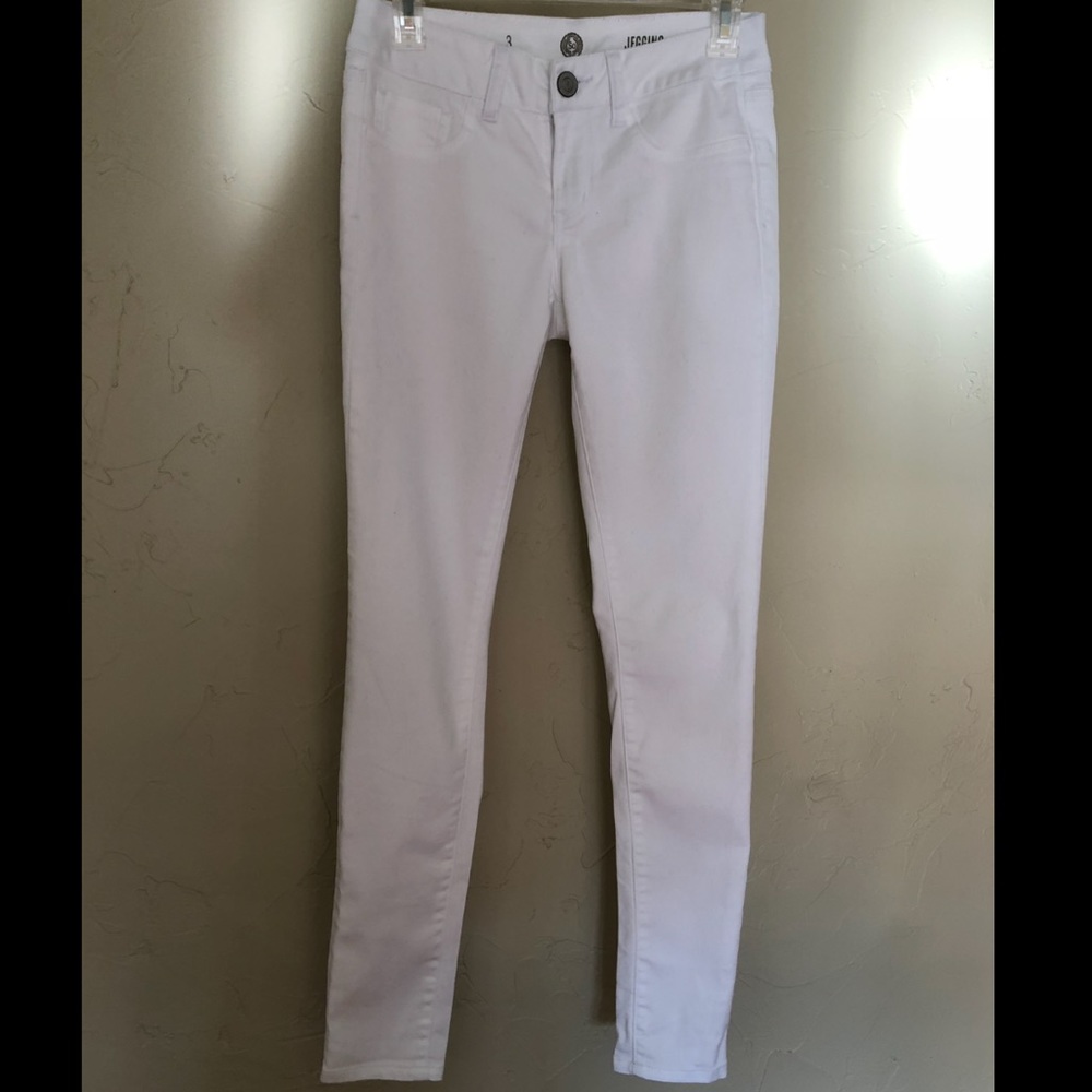 SO White Jeggings